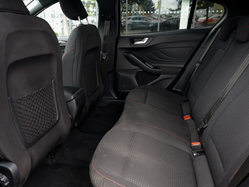 Ford Focus 1.5 Ecoblue 115 St-line Black #6