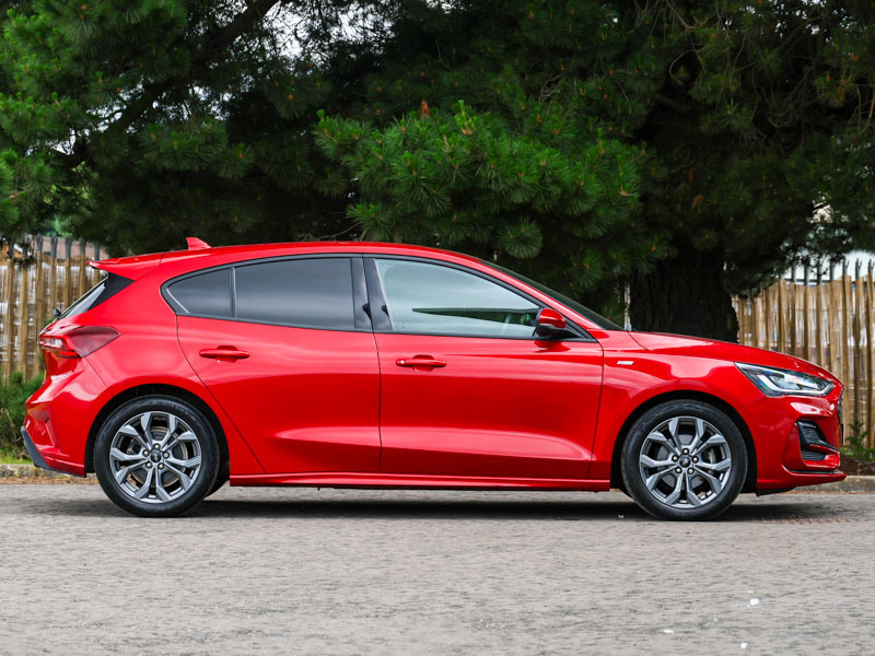 Ford Focus 1.0 Ecoboost St-line Red #4