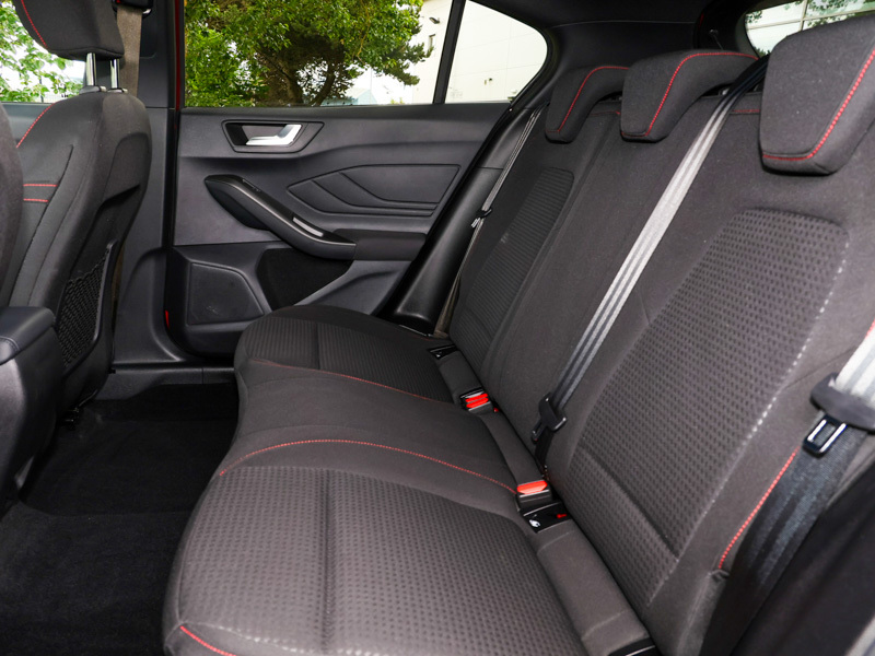 Ford Focus 1.0 Ecoboost St-line Red #6
