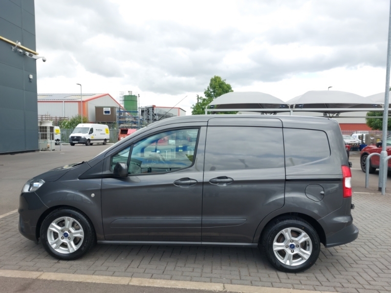 Ford Transit Courier 1.0 Ecoboost Limited Van 6 Speed Grey #4