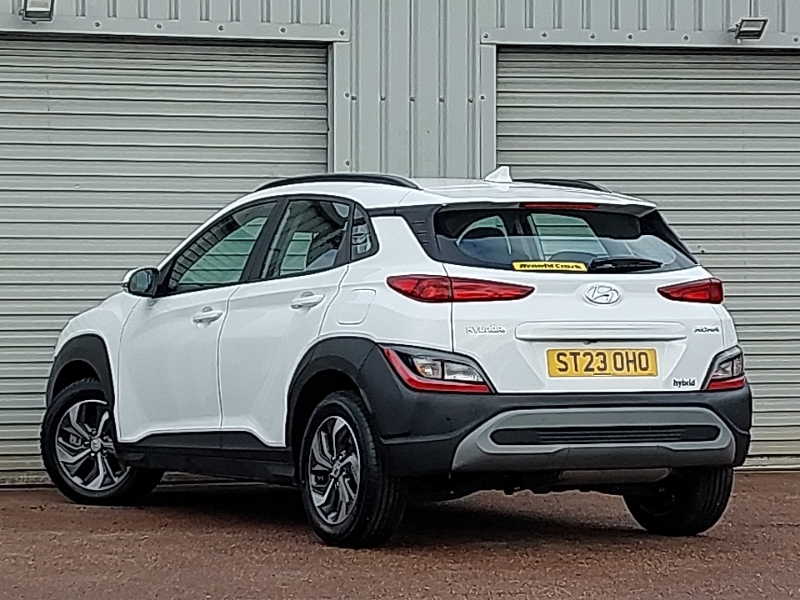 Hyundai Kona 1.6 Gdi Hybrid Se Connect Dct White #2