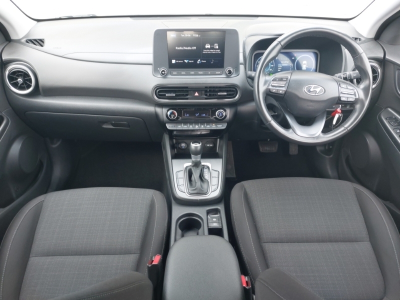 Hyundai Kona 1.6 Gdi Hybrid Se Connect Dct White #3