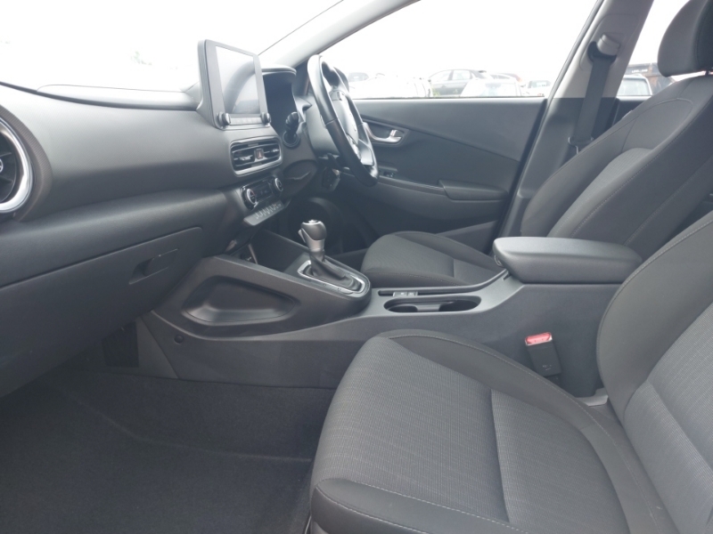 Hyundai Kona 1.6 Gdi Hybrid Se Connect Dct White #5