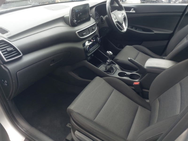 Hyundai Tucson 1.6 Gdi Se Nav 130 Bhp Grey #5
