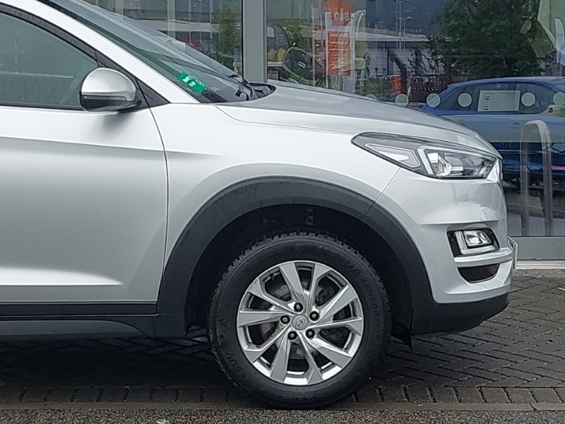 Hyundai Tucson 1.6 Gdi Se Nav 130 Bhp Grey #19