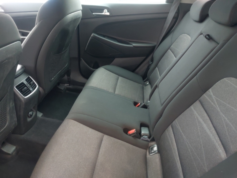 Hyundai Tucson 1.6 Gdi Se Nav 130 Bhp Grey #6