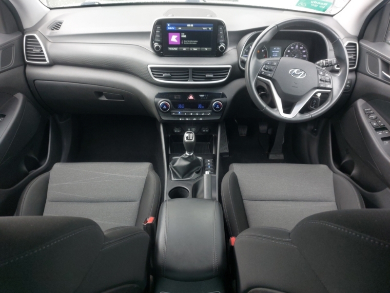 Hyundai Tucson 1.6 Gdi Se Nav 130 Bhp Grey #3