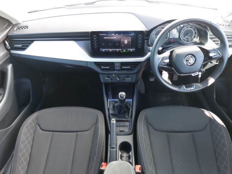 Skoda Kamiq 1.0 Tsi 110 Se Drive Silver #3