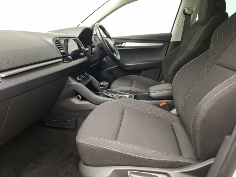 Skoda Karoq 1.6 Tdi Se Dsg White #5