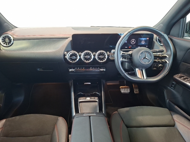 Mercedes-Benz EQA Eqa 250 140Kw Amg Line Executive 70.5Kwh Black #3