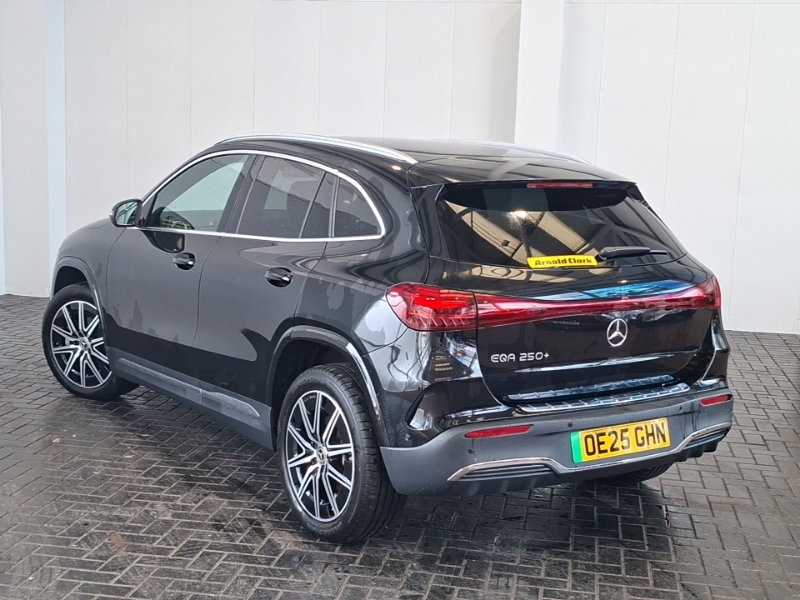Mercedes-Benz EQA Eqa 250 140Kw Amg Line Executive 70.5Kwh Black #2