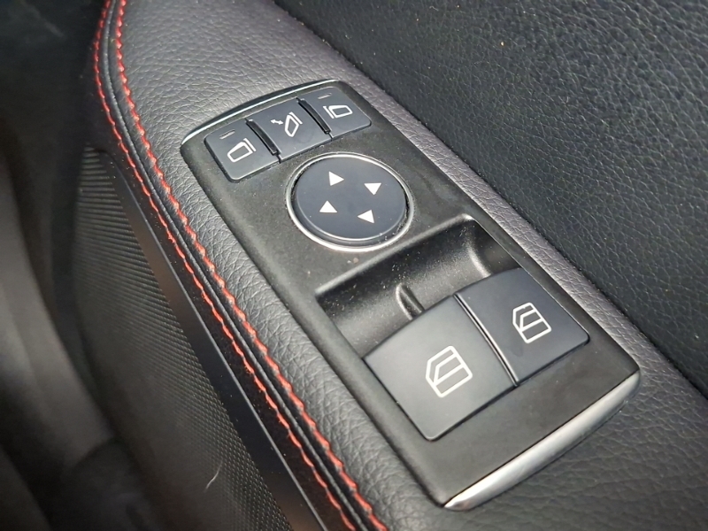 Mercedes-Benz SLK Convertible Black #16