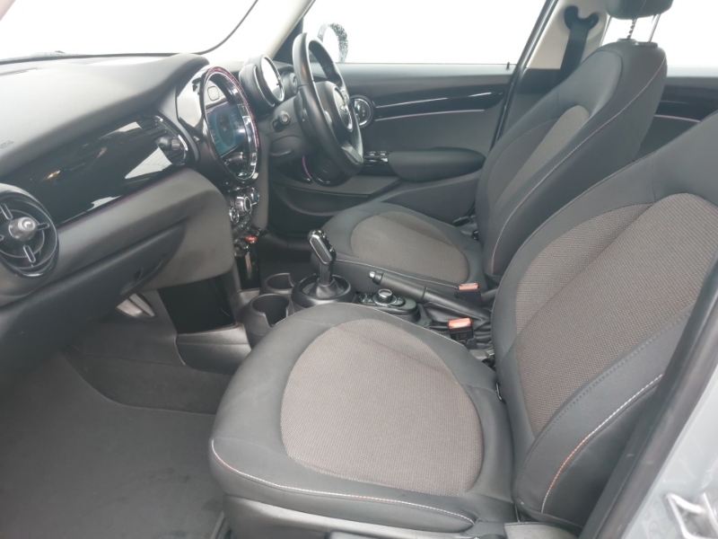 Mini Hatch 1.5 Cooper Classic Nav Pack Grey #5