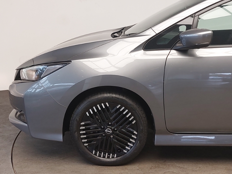 Nissan Leaf 39Kwh Tekna Hatchback 150 Ps Blue #19