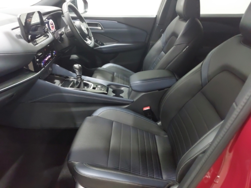 Nissan Qashqai 1.3 Dig-t Mh Tekna Red #5