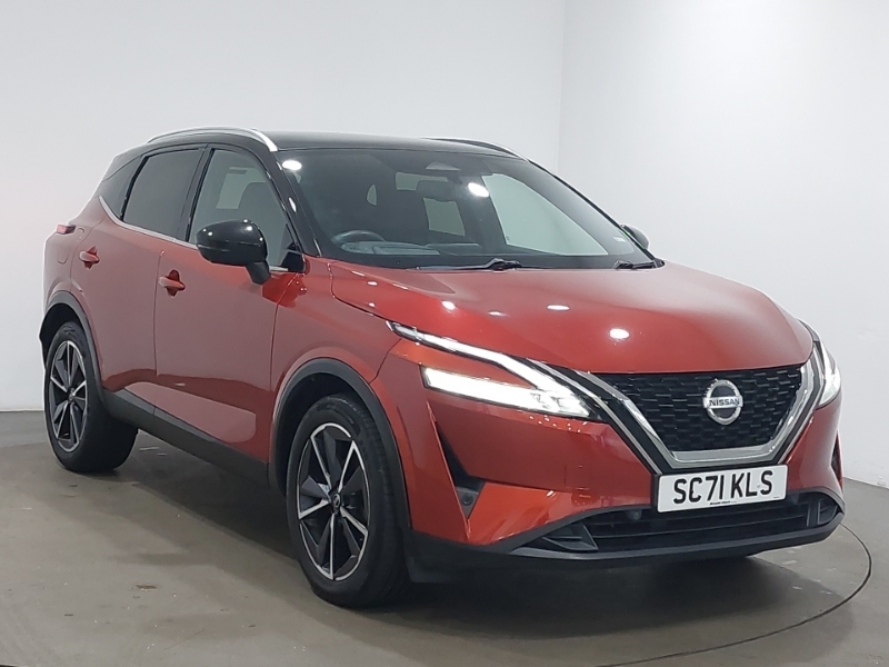 Nissan Qashqai 1.3 Dig-t Mh Tekna Red