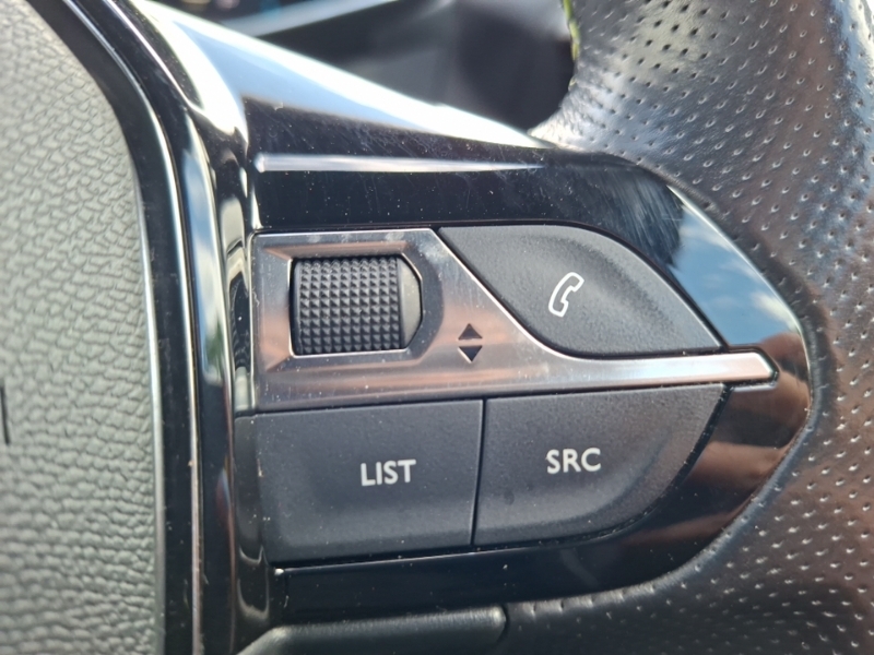 Peugeot e-2008 100Kw Gt Premium 50Kwh Grey #13