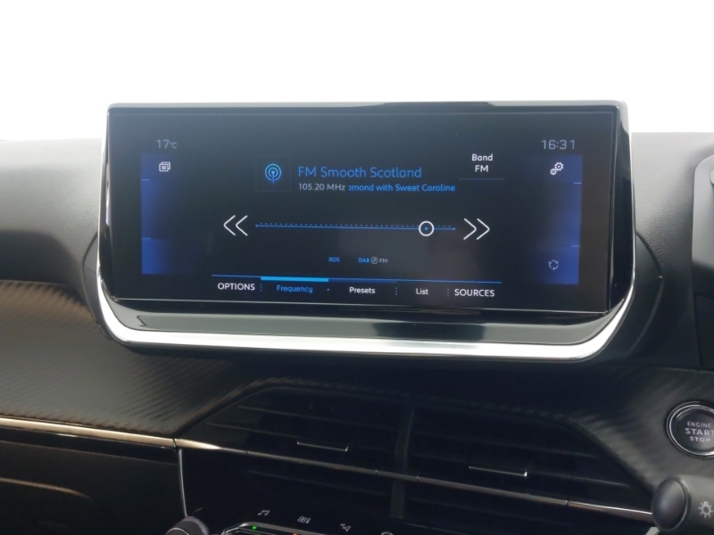 Peugeot 2008 1.2 Puretech 130 Allure Eat8 White #11
