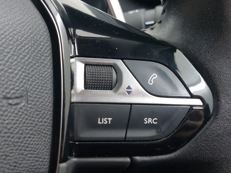 Peugeot 2008 1.2 Puretech 130 Allure Eat8 White #13