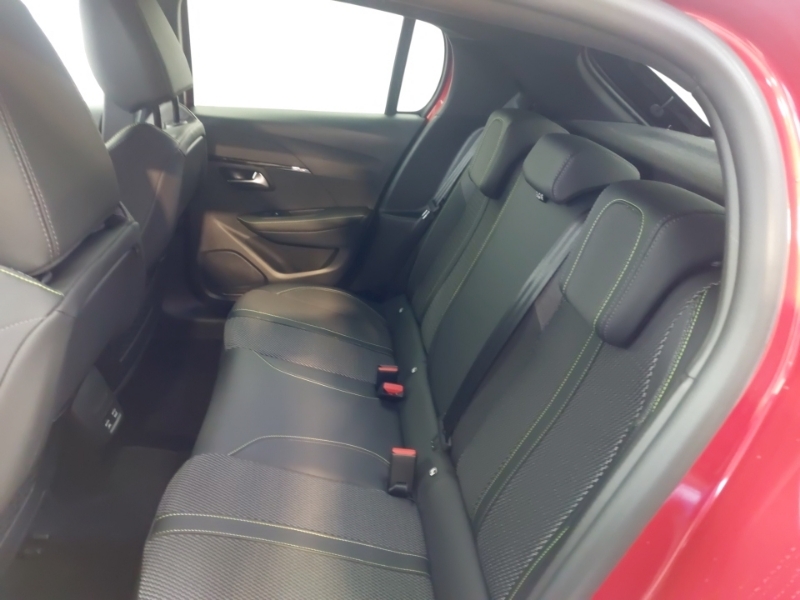 Peugeot 208 1.2 Hybrid 136 Gt E-dsc6 Red #6