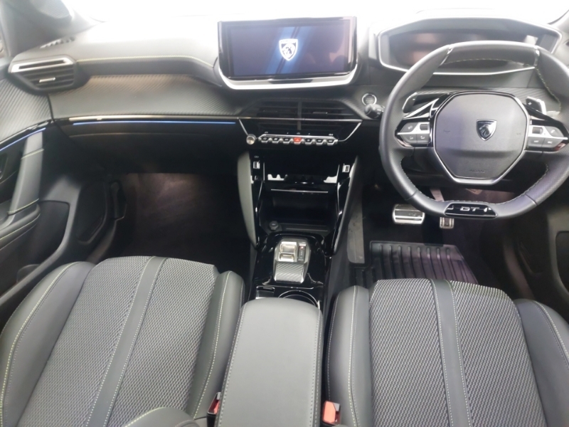 Peugeot 208 1.2 Hybrid 136 Gt E-dsc6 Red #3