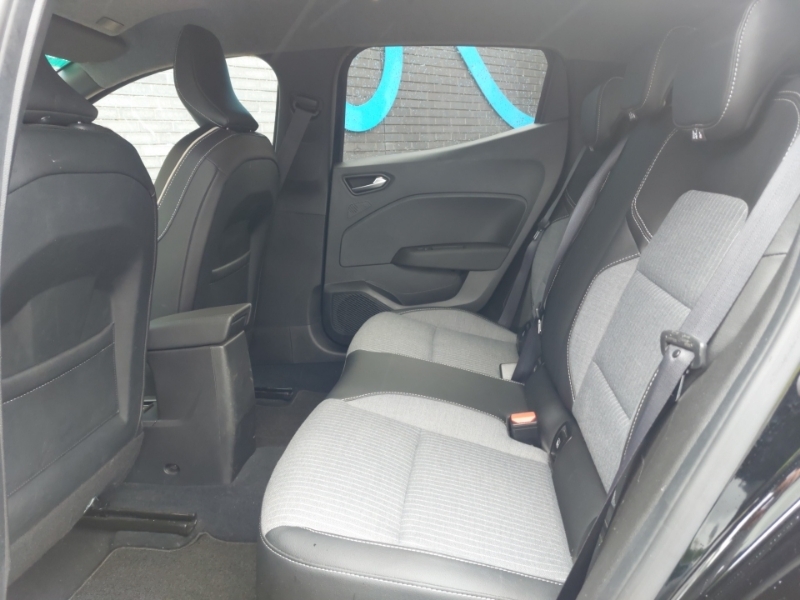 Renault Clio 1.0 Tce 90 Techno Black #6