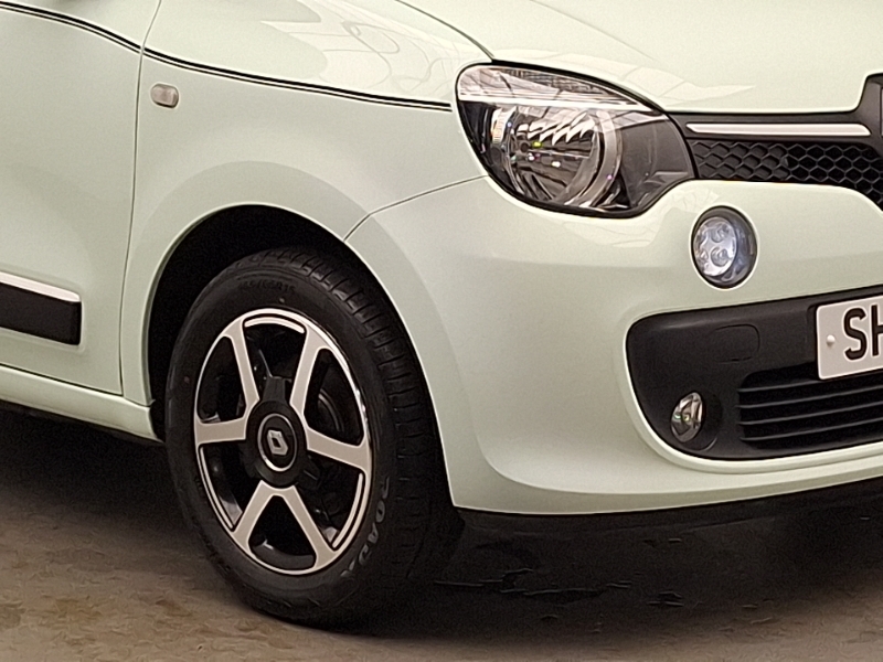 Renault Twingo Iconic Red #20