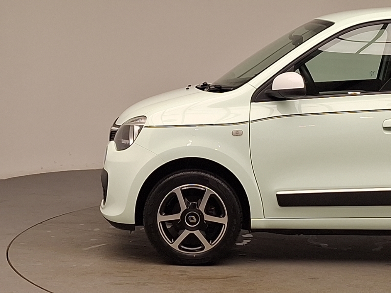 Renault Twingo Iconic Red #19