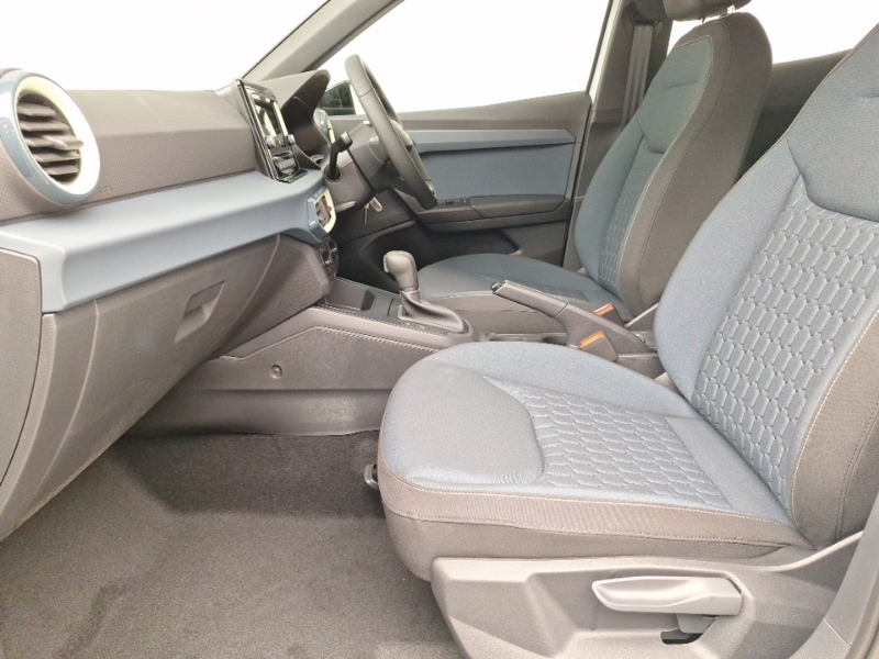 Seat Arona 1.0 Tsi 115 Se Dsg White #5