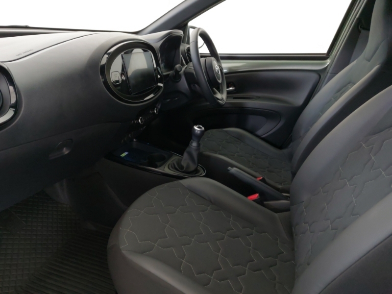 Toyota Aygo X 1.0 Vvt-i Exclusive Green #5