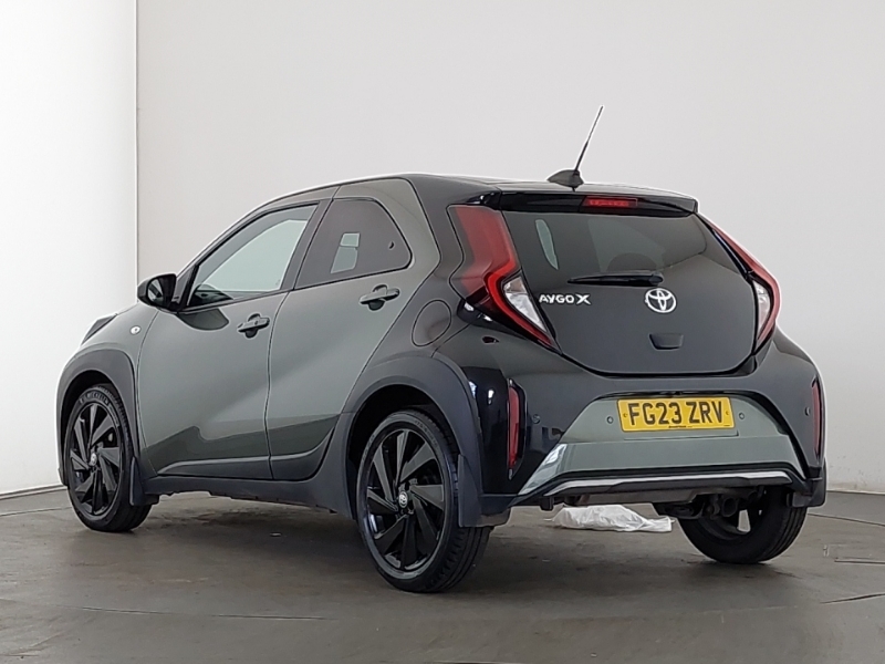 Toyota Aygo X 1.0 Vvt-i Exclusive Green #2