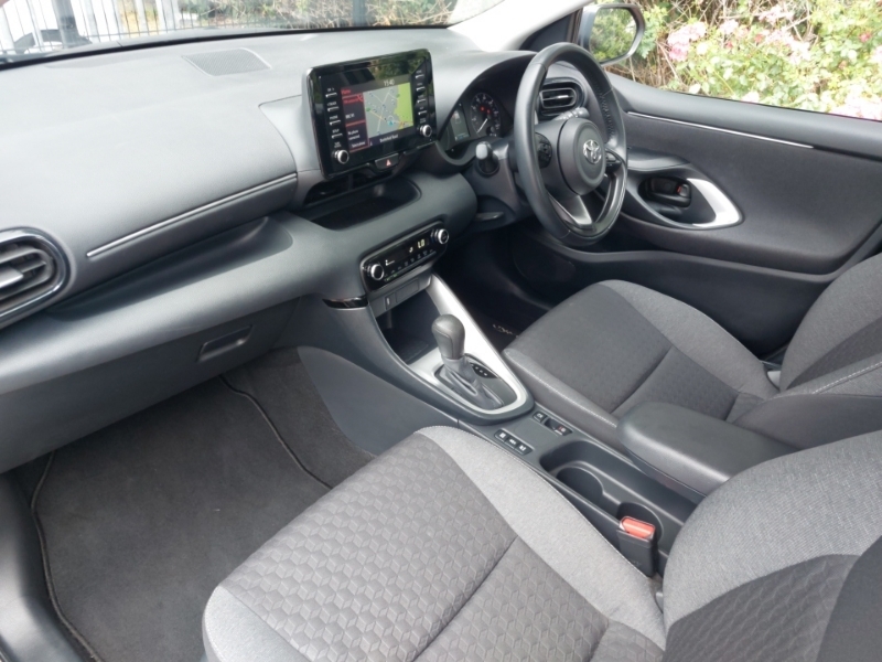 Toyota Yaris 1.5 Hybrid Icon Cvt Nav Brown #5
