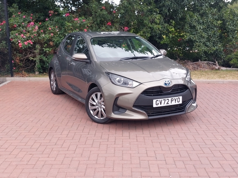 Toyota Yaris 1.5 Hybrid Icon Cvt Nav Brown