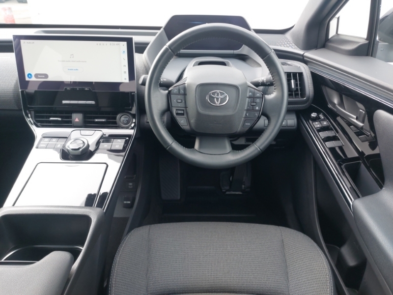 Toyota bZ4X 71.4Kwh Motion 11Kw Obc Black #8