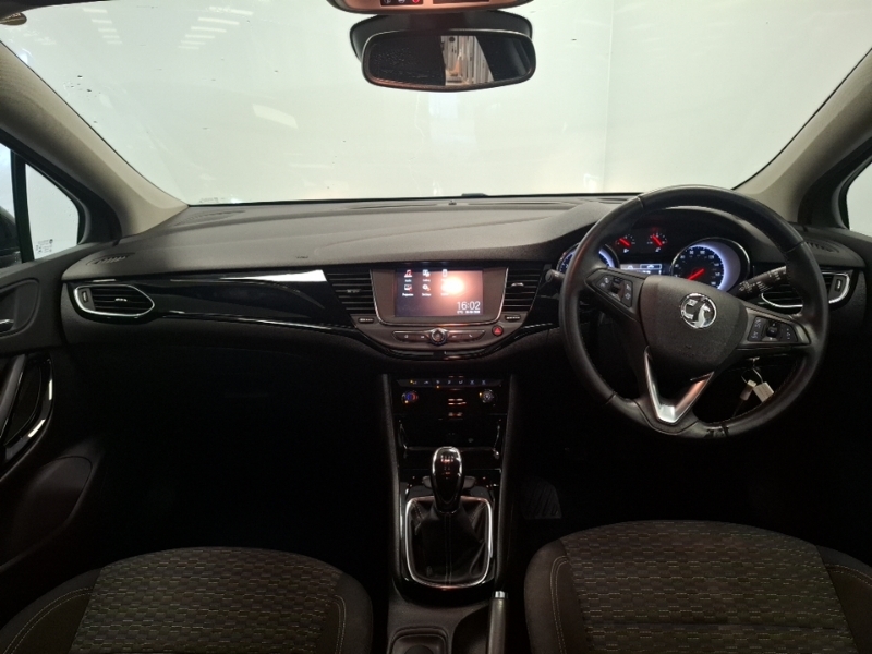 Vauxhall Astra 1.4I 16V Sri Black #3
