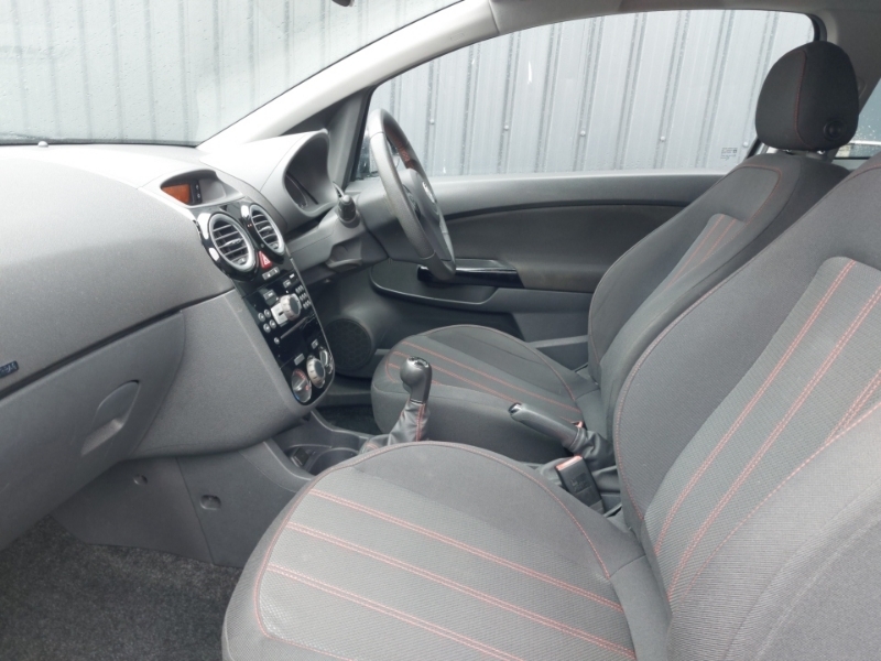 Vauxhall Corsa 1.2 16V Limited Edition Euro 5 Red #5
