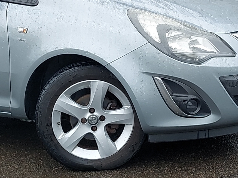 Vauxhall Corsa 1.2 16V Limited Edition Euro 5 Red #20