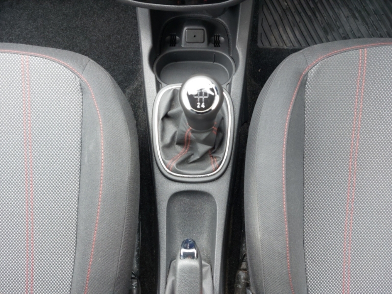 Vauxhall Corsa 1.2 16V Limited Edition Euro 5 Red #15