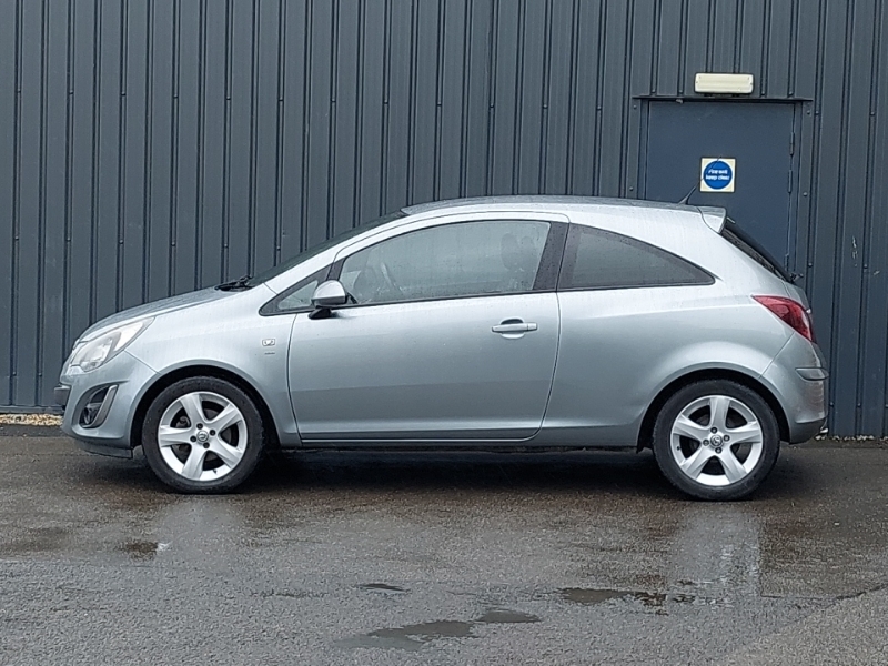 Vauxhall Corsa 1.2 16V Limited Edition Euro 5 Red #4