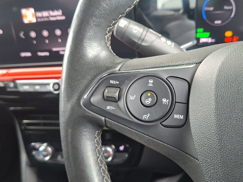 Vauxhall Mokka-e Vauxhall Mokka 50Kwh Sri Premium Suv 5... White #12