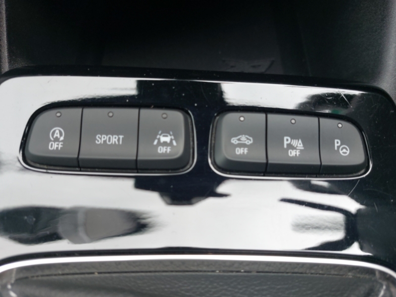Vauxhall Mokka 1.2 Turbo Sri Premium 2022 White #16