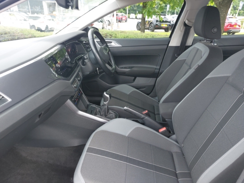 Volkswagen Polo 1.0 Tsi Style Black #5