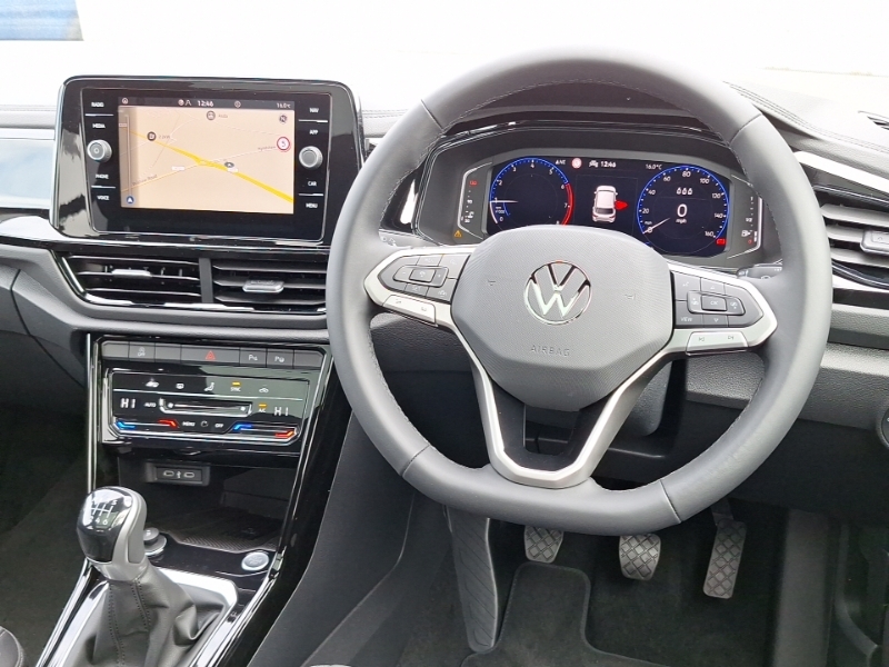 Volkswagen T-Roc 1.5 Tsi R-line Dsg Black #8