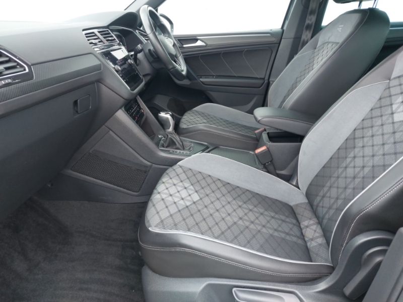 Volkswagen Tiguan 1.5 Tsi 150 R-line Dsg Grey #5