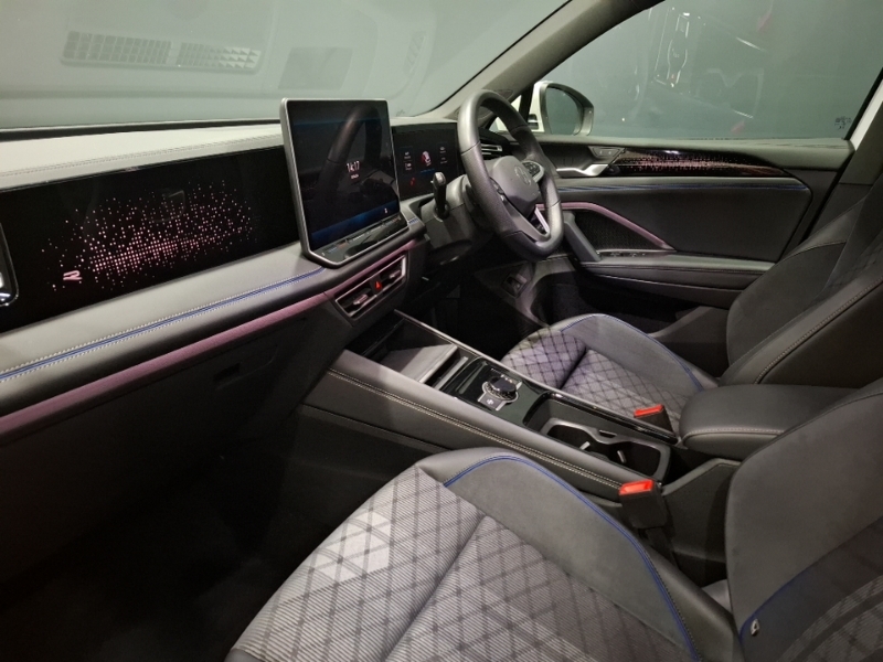 Volkswagen Tiguan 1.5 Tsi 272 Ehybrid R-line Dsg White #5