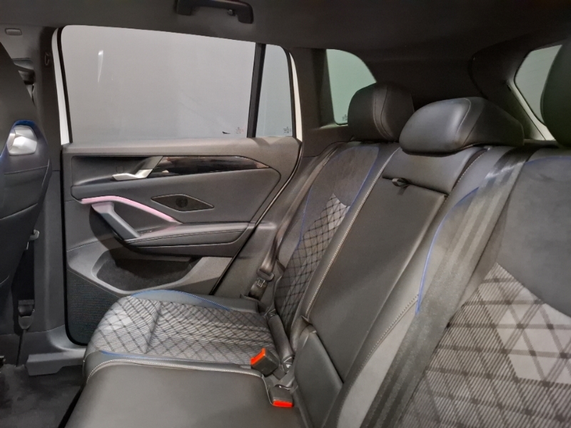Volkswagen Tiguan 1.5 Tsi 272 Ehybrid R-line Dsg White #6