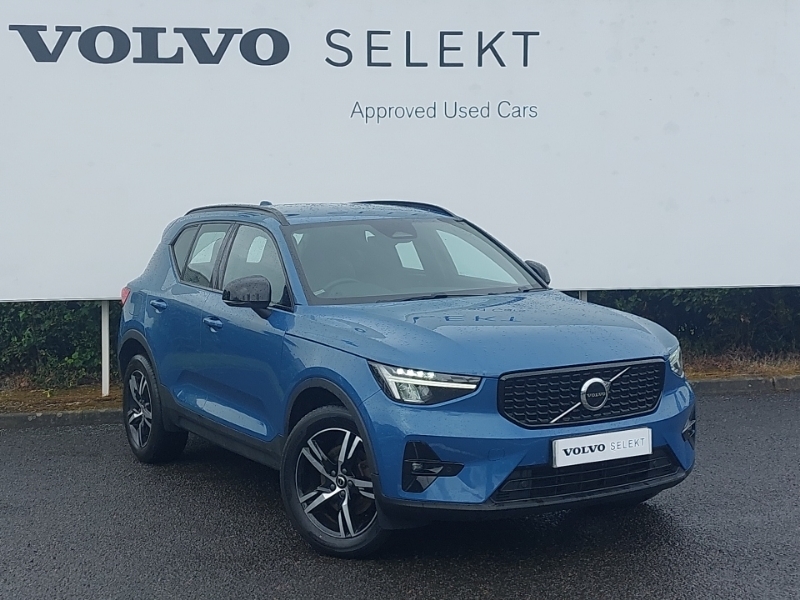 Volvo XC40 2.0 B3p Plus Dark Blue
