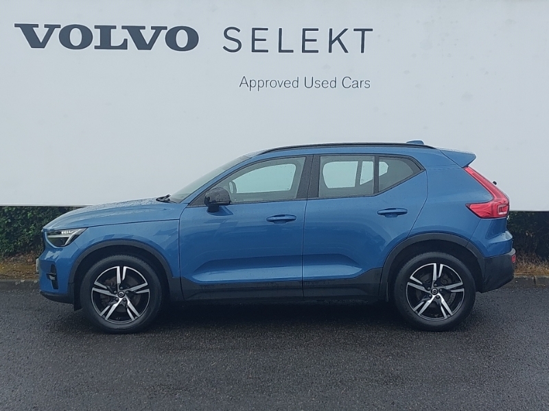 Volvo XC40 2.0 B3p Plus Dark Blue #4