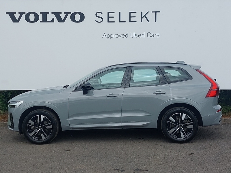 Volvo XC60 2.0 B5p Plus Dark Awd Geartronic Grey #4