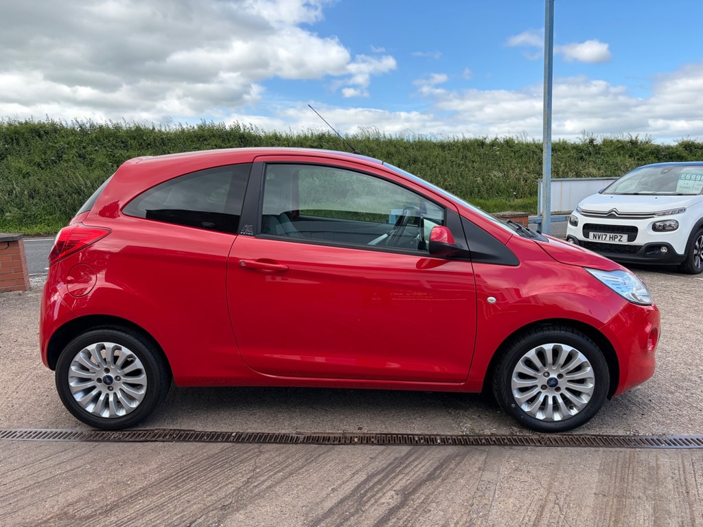 Ford KA 1.2 Zetec Very Low Mileage, 35 Tax BX13XOJ Red #3